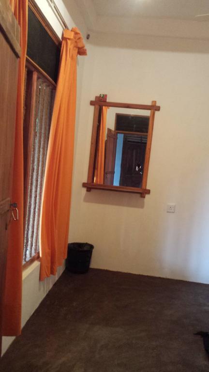 טיסמהרמה Yaye Guest House מראה חיצוני תמונה